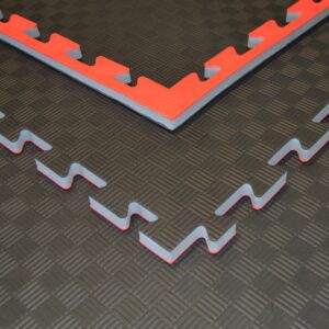 kms112-kampfsportmatten-rot-black-100x100x2cm-1